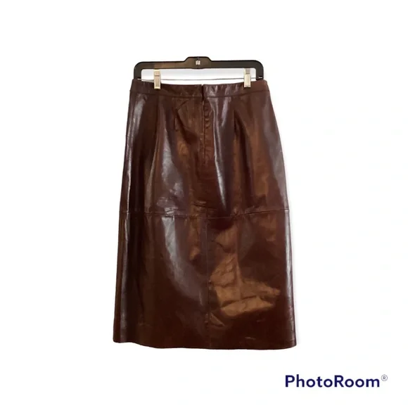 PRICE New GAP Vintage High Waisted Leather Midi Skirt Colour Burgundy Size 8 - Picture 2 of 16